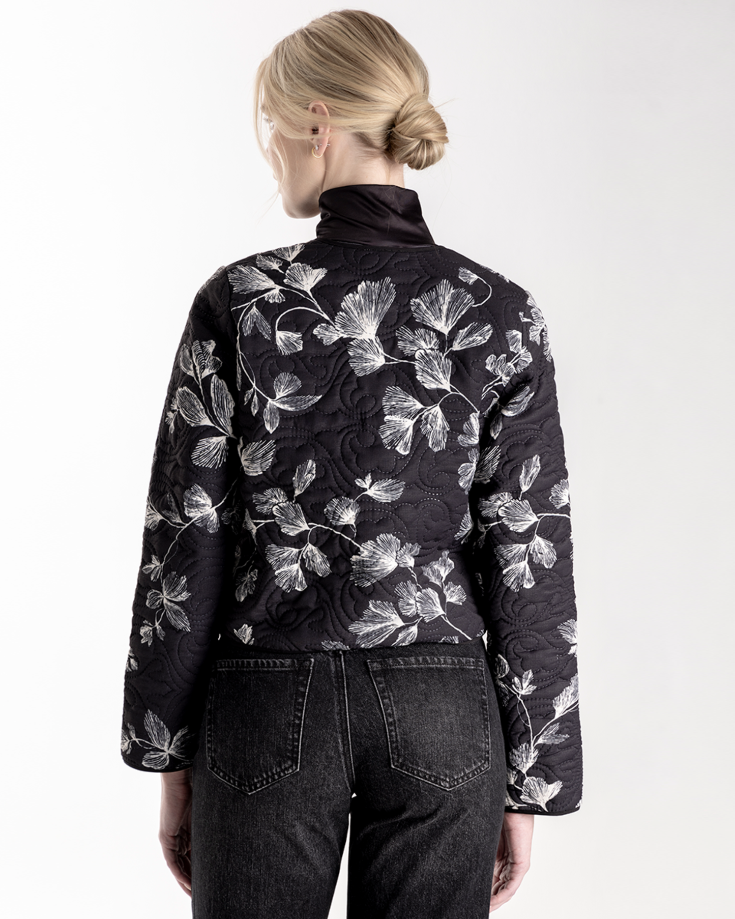 ESPECIA Singonino Jacket - Black