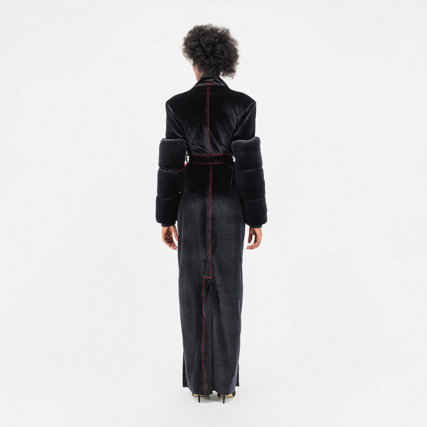 ÚCHÈ Belted Red Bag Trench Coat - Black/Red