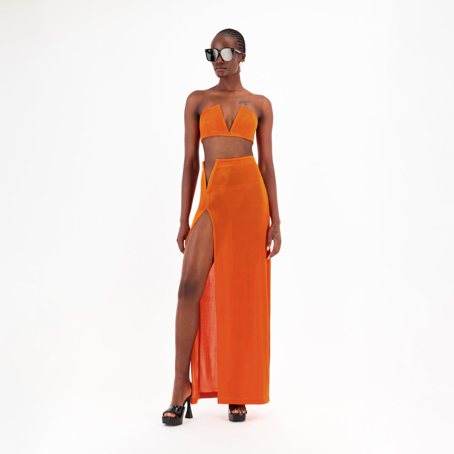 ÚCHÈ Deep V Set - Orange