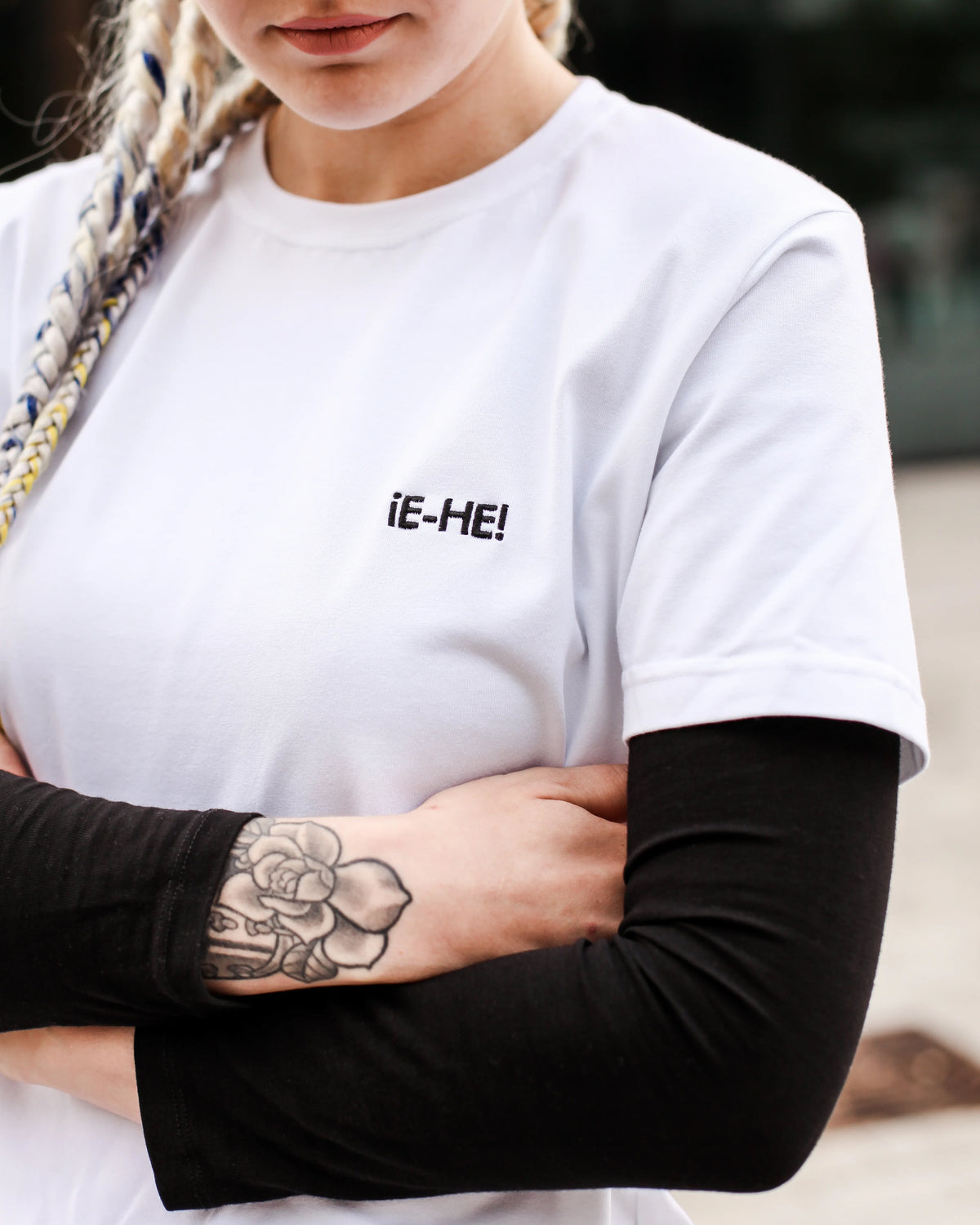 EHE Apparel Embroidered logo T-shirt - White
