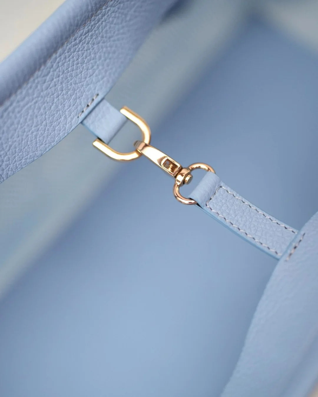Structured designer mesh tote bag with a blue body, handles and trim | ALLBYB