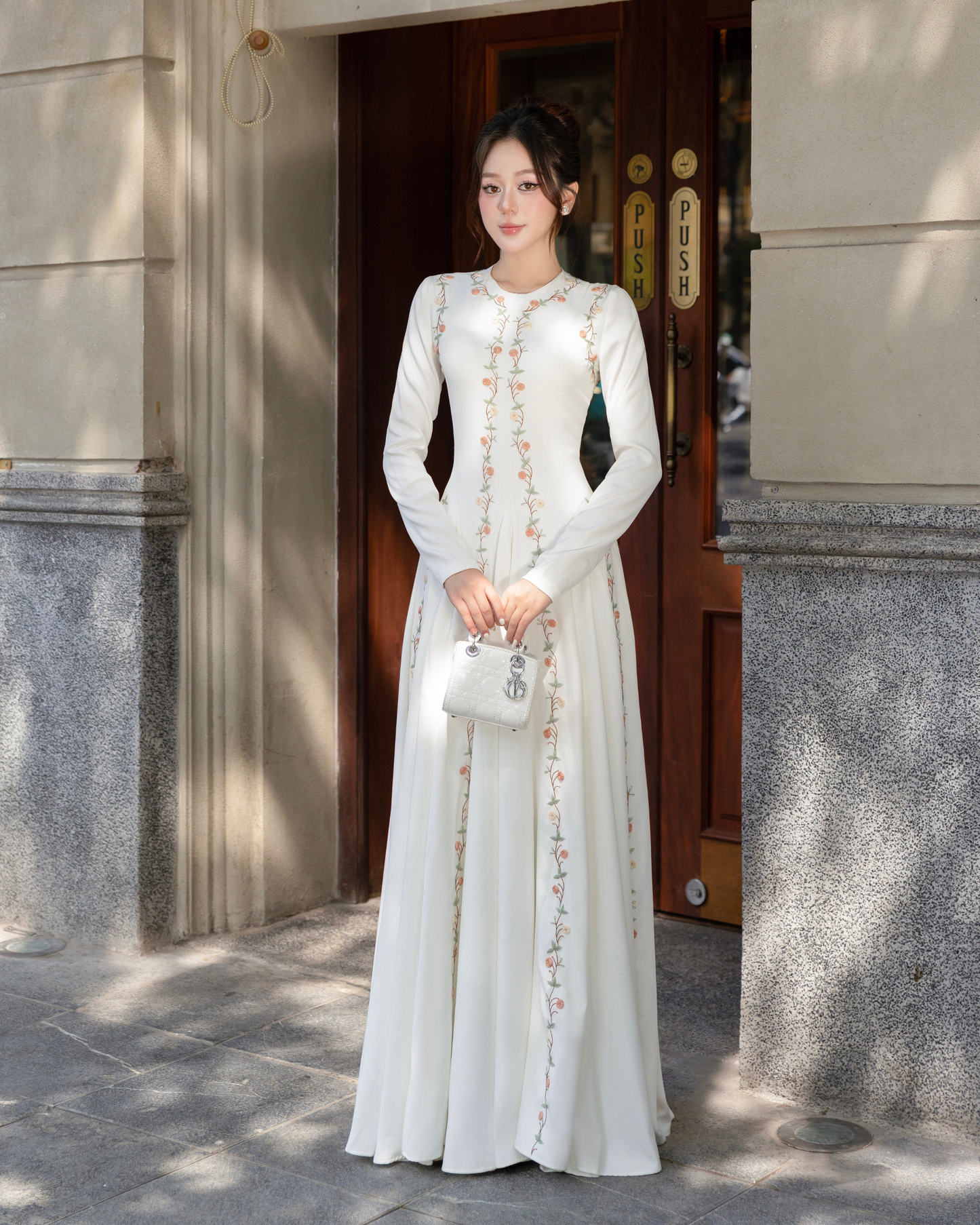 CHITAL Elena Gown - White