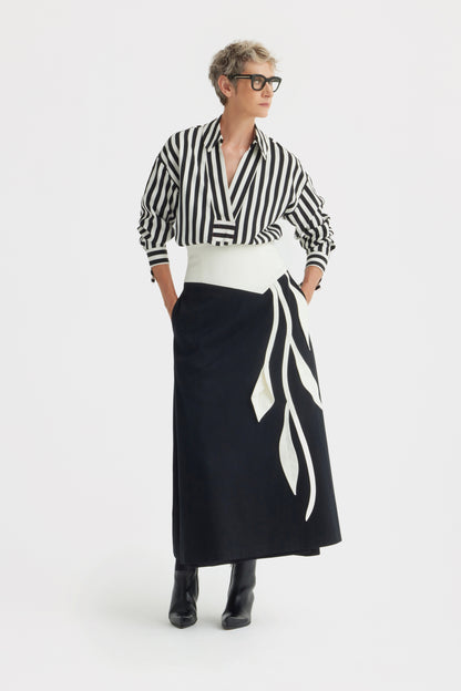 JULIA ALLERT Casual Skirt with Floral Detail - Black/White