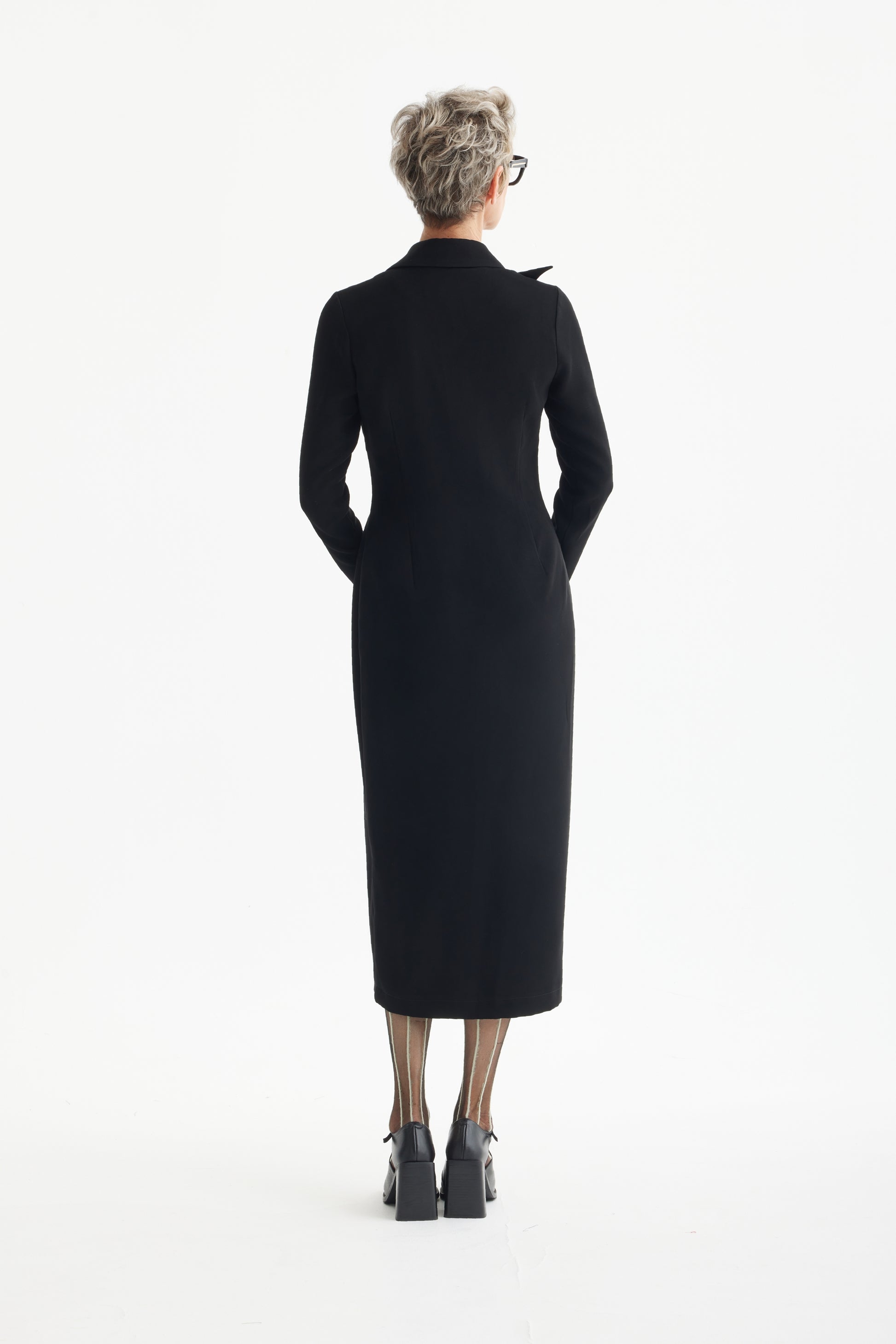 JULIA ALLERT Modern Tailored Maxi Blazer Dress - Black BONVION JULIA ALLERT Modern Tailored Maxi Blazer Dress - Black BONVION