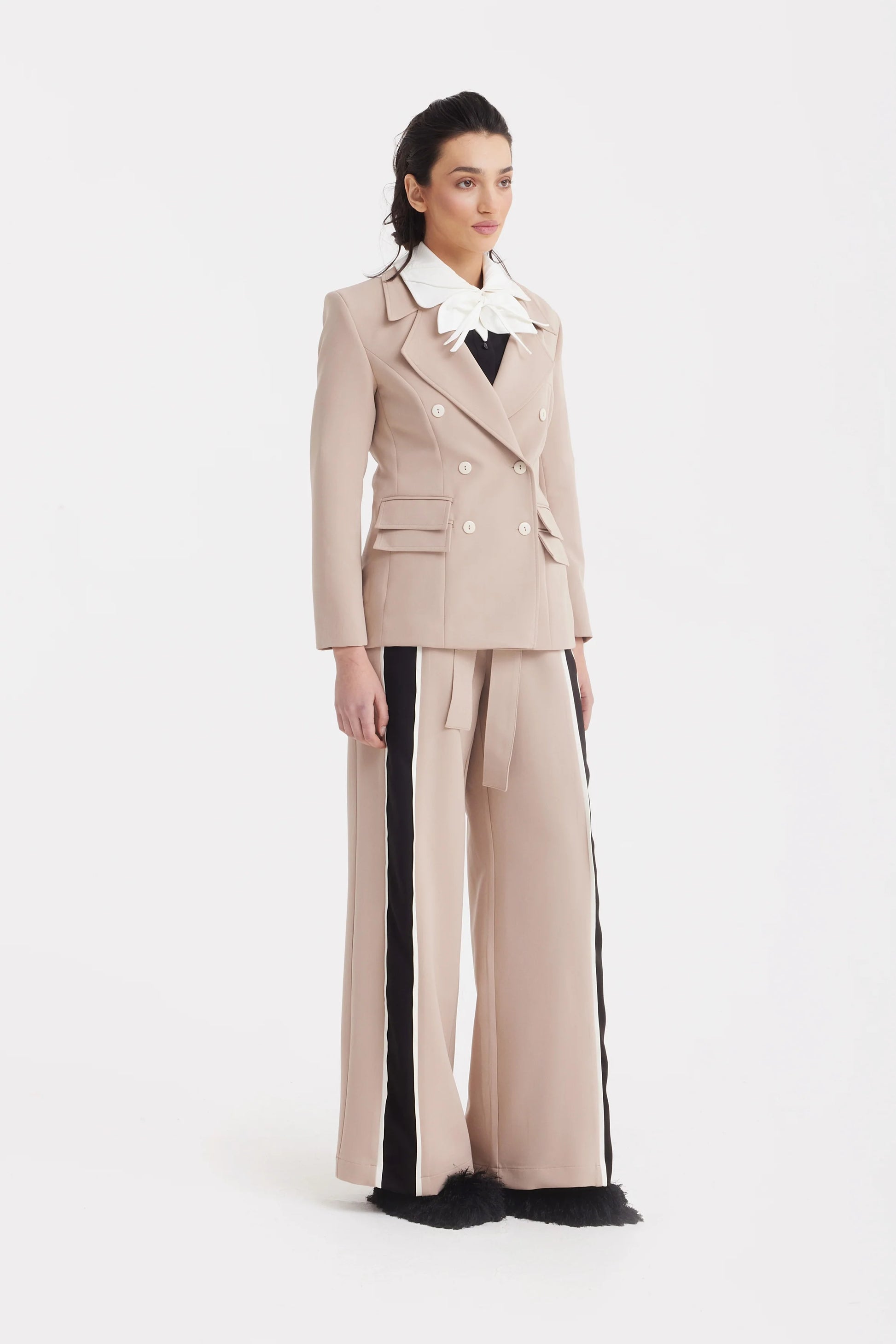 Classic Tailored Beige Women's Double-Breasted Blazer | Julia Allert