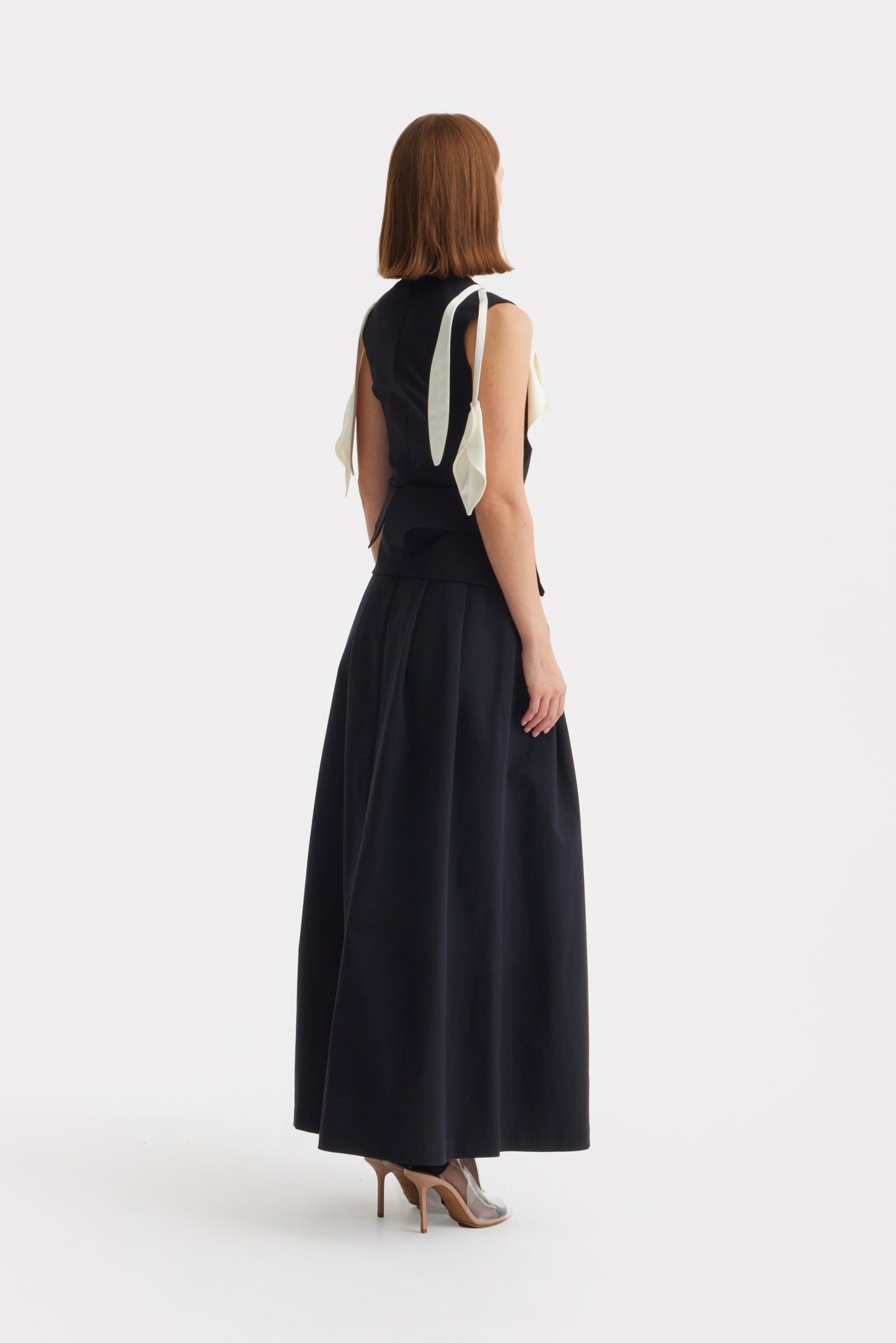 JULIA ALLERT Sleeveless Top with Floral Accent - Black