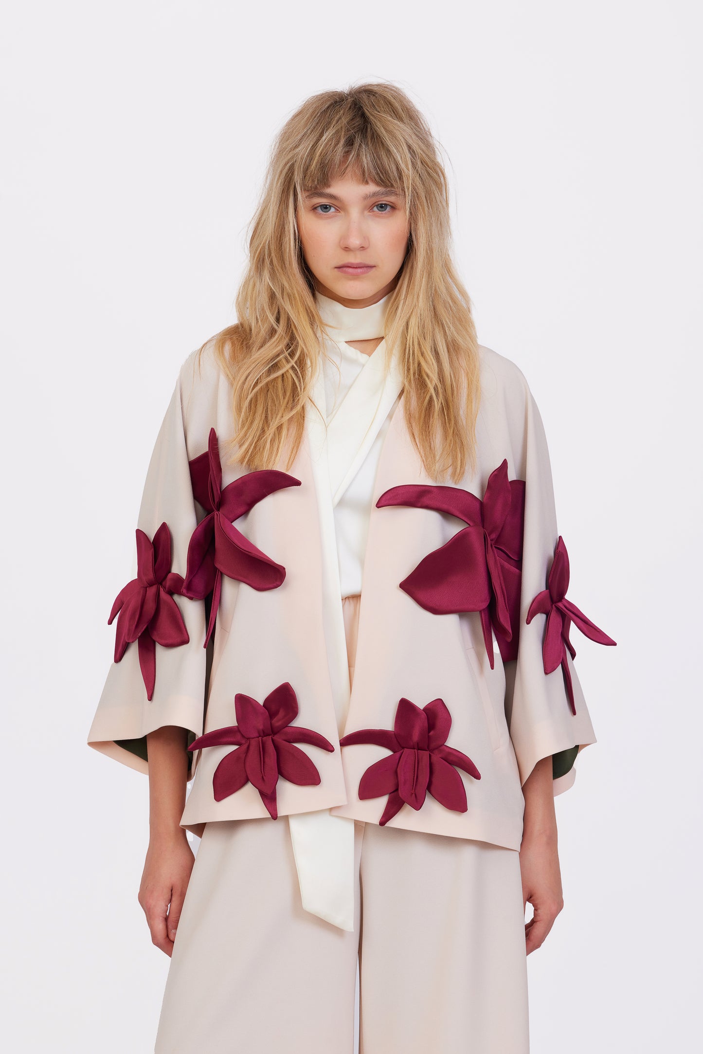 JULIA ALLERT Wrap Jacket with Flowers - Peach