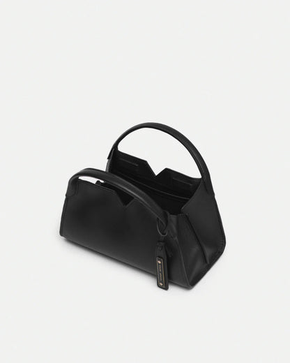 Woven leather designer handbag with hand dyed black color | MERANDI Thai luxury handbag brand made of Italian leather