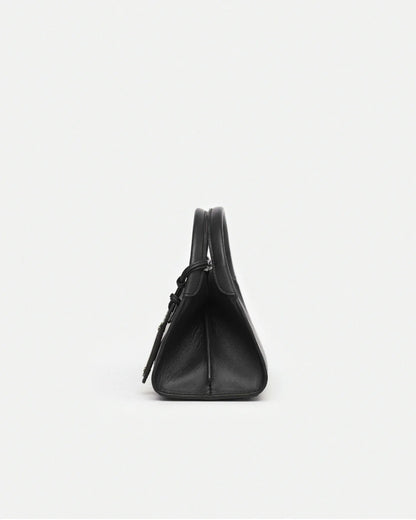 Woven leather designer handbag with hand dyed black color | MERANDI Thai luxury handbag brand made of Italian leather