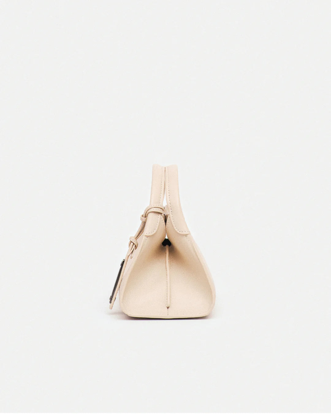 Woven leather designer handbag with hand dyed cream color | MERANDI Thai luxury handbag brand made of Italian leather