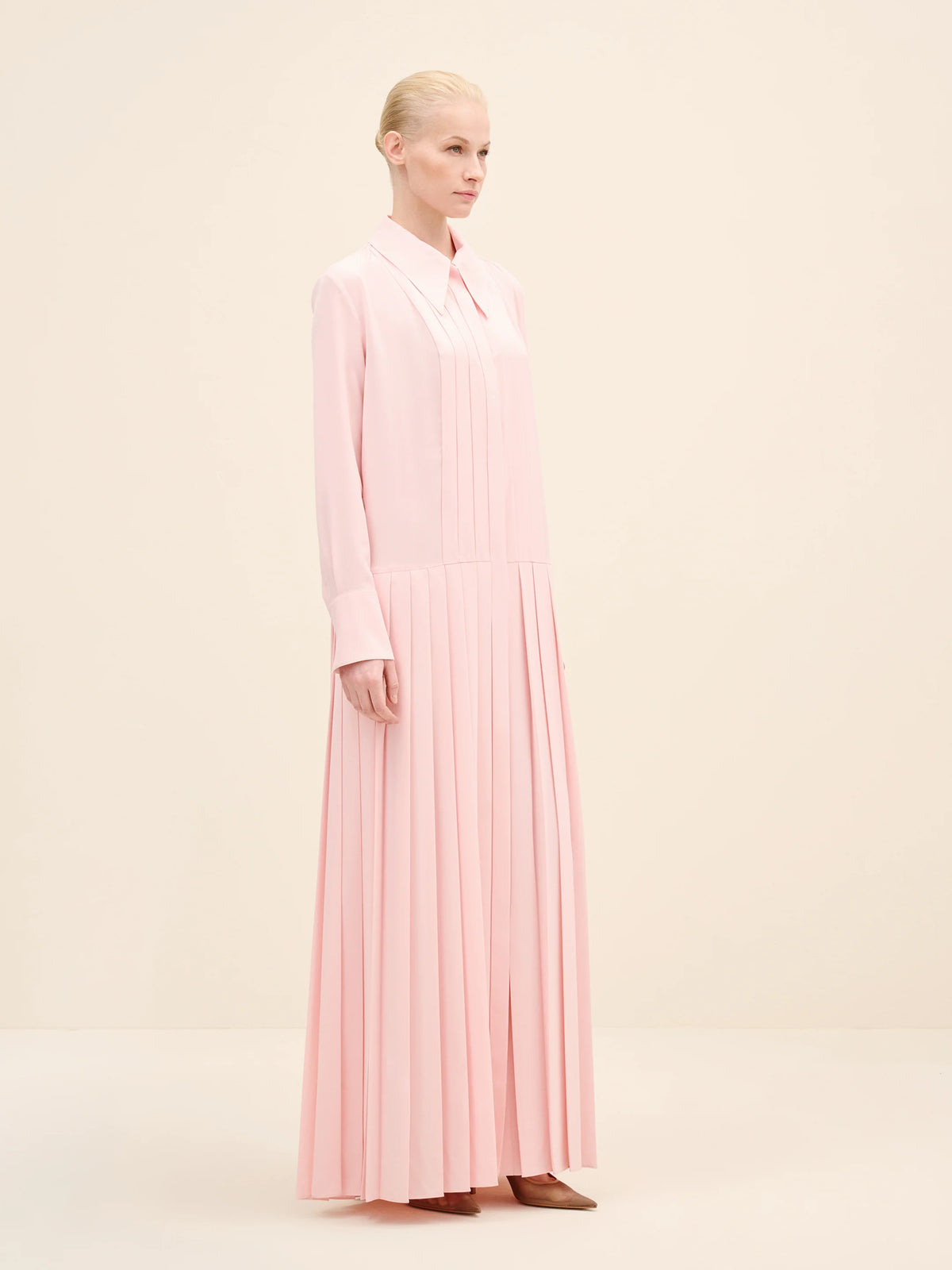 NÉAN Crepe Pleated Shirt Dress - Light Blush