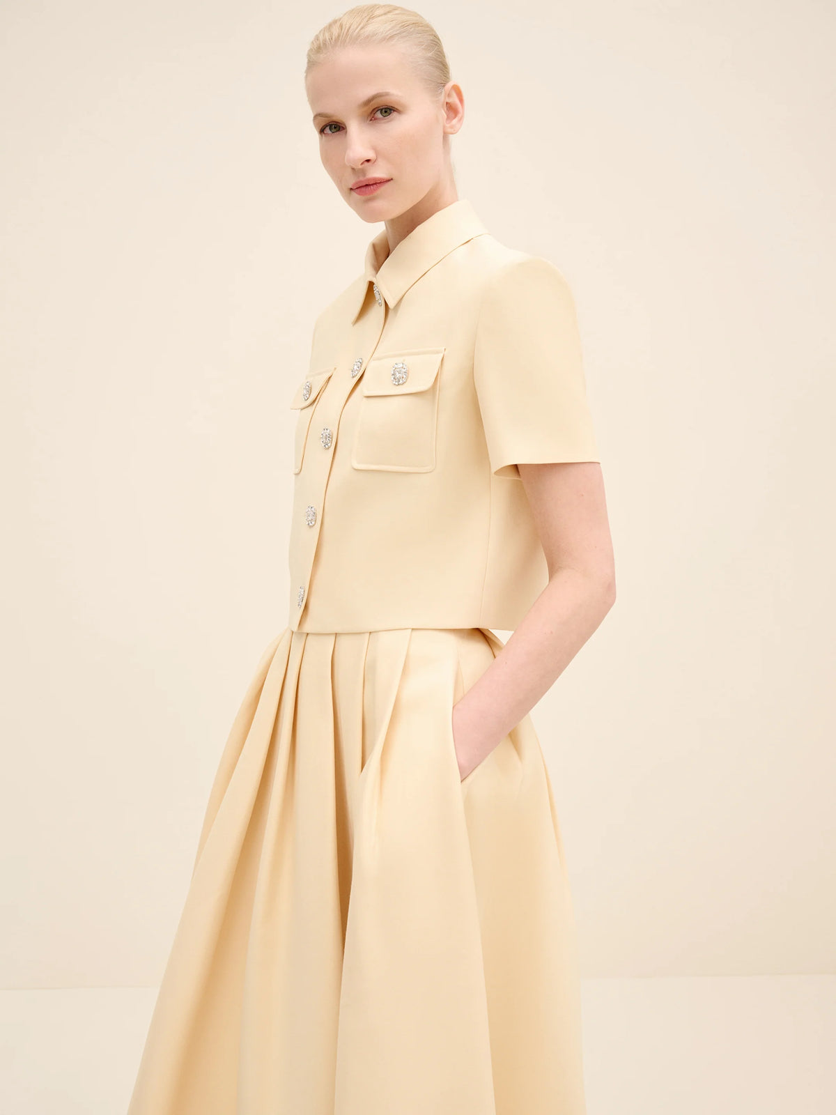 NÉAN Pleated Midi Skirt - Beige