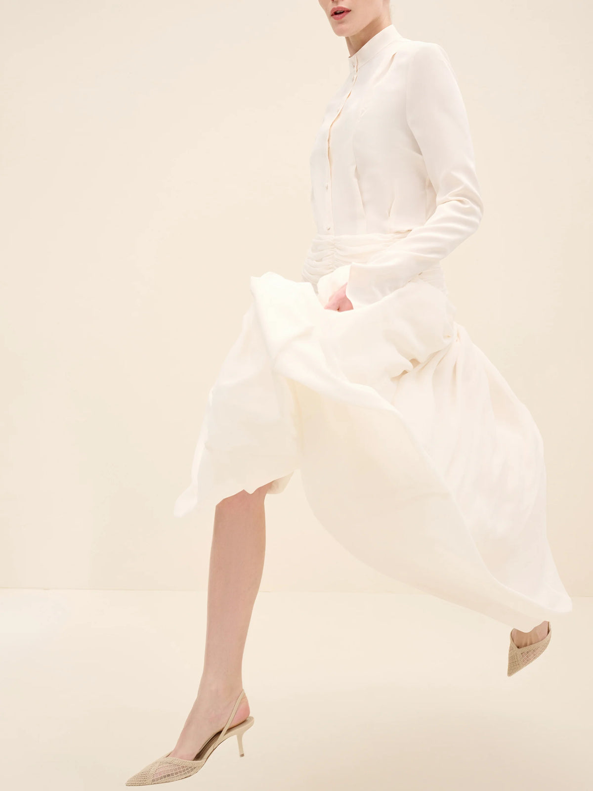 NÉAN Ruched Waist Midi Skirt - Off White