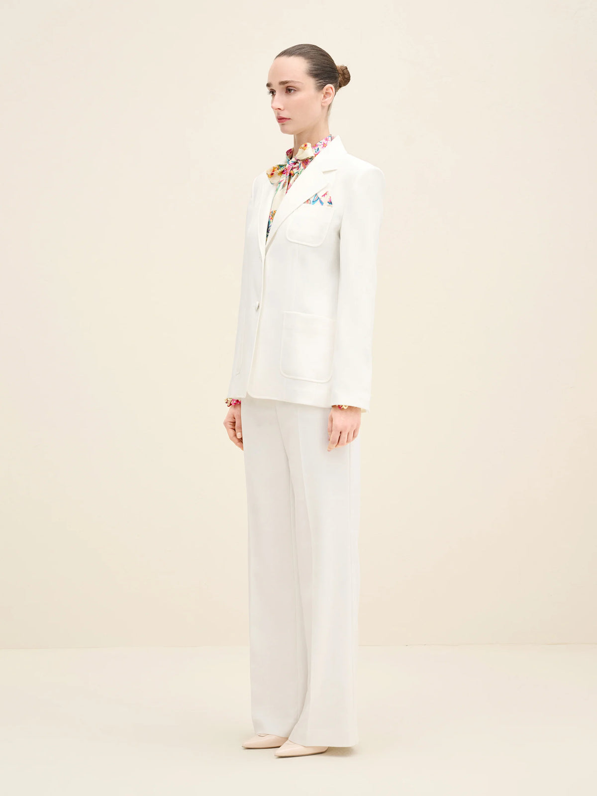 NÉAN Tailored Crepe Blazer - Off White