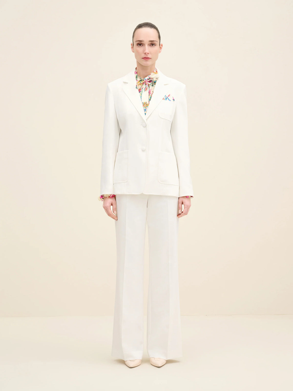 NÉAN Tailored Crepe Blazer - Off White