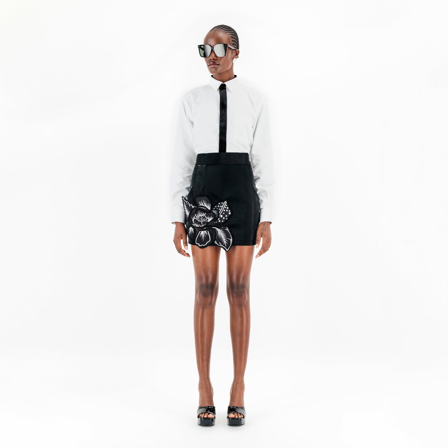 ÚCHÈ Crocodile Prints Flower Patch Mini Skirt - Black