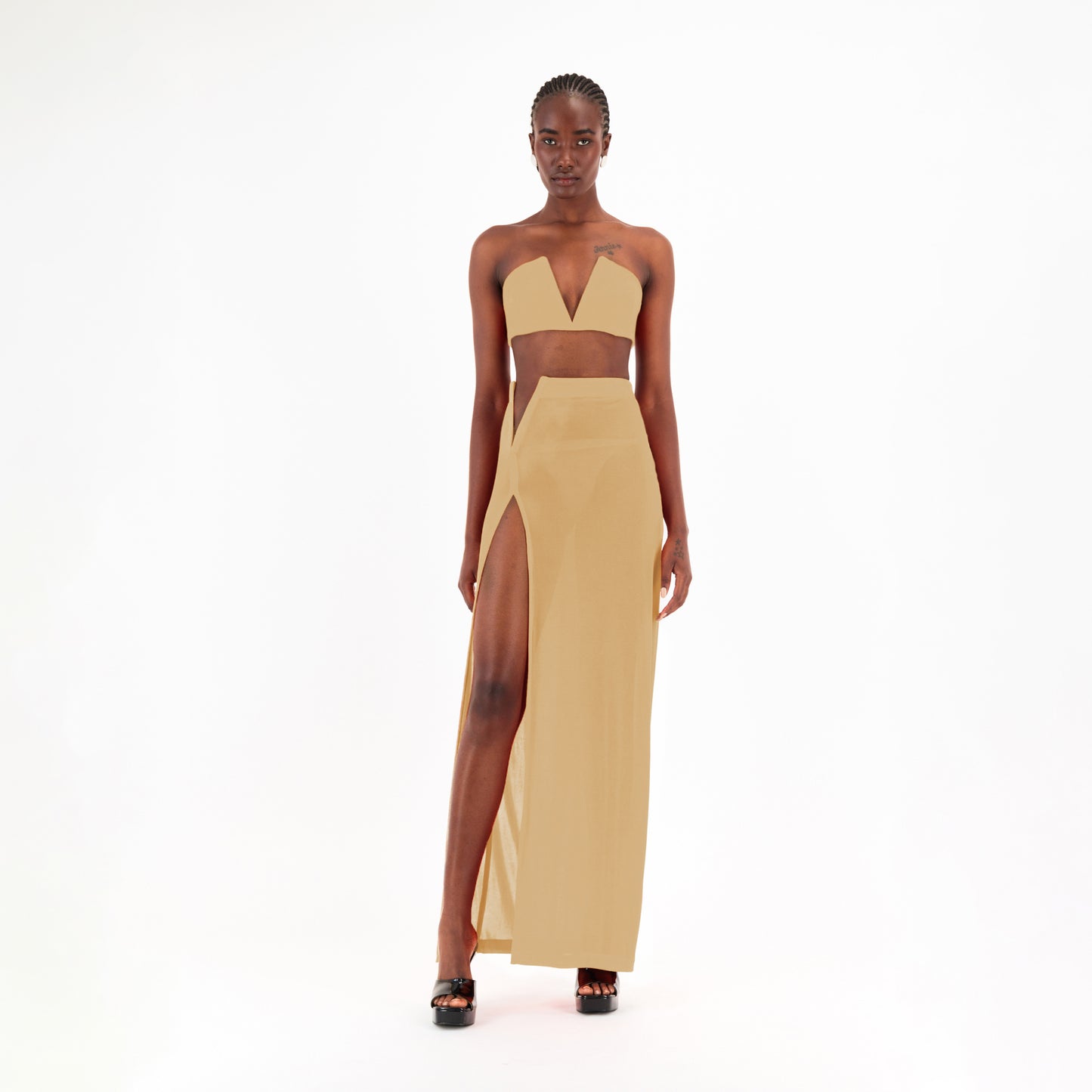 ÚCHÈ Deep V Set - Nude