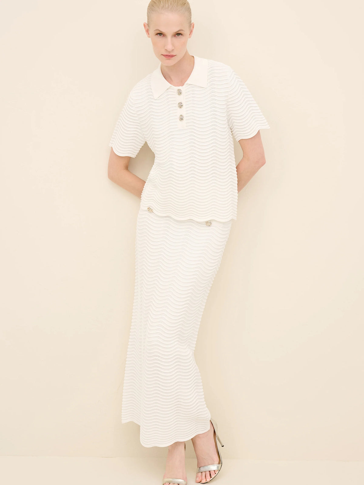 NÉAN Wave-Textured Knit Polo Blouse - Off White