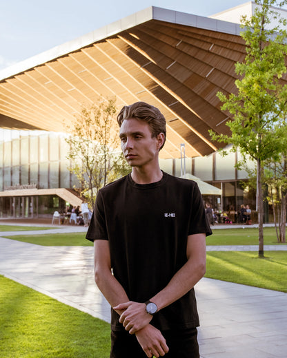 EHE Apparel Embroidered logo T-shirt - Black